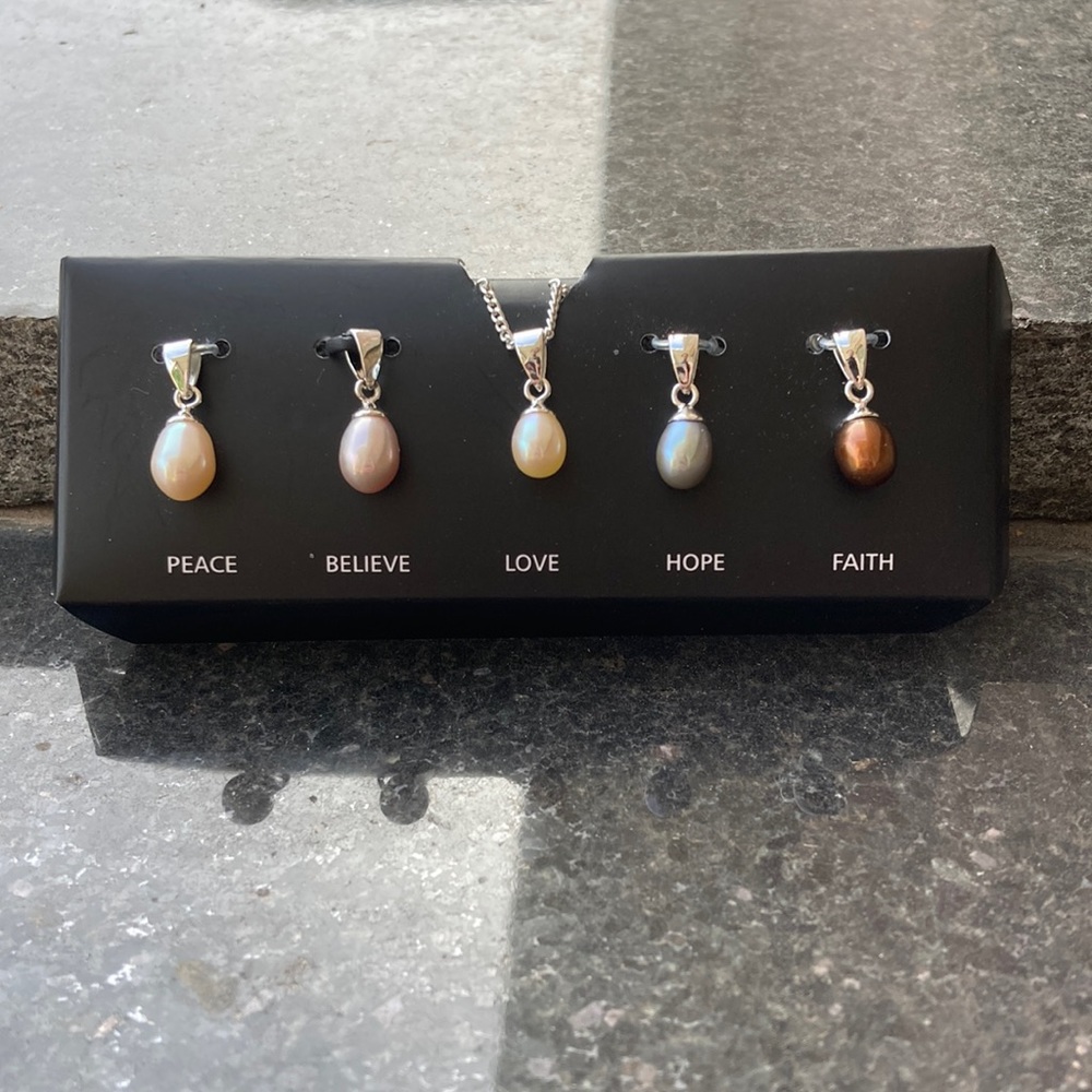 Silver Avon Necklace with Interchangeable Pearl Drops